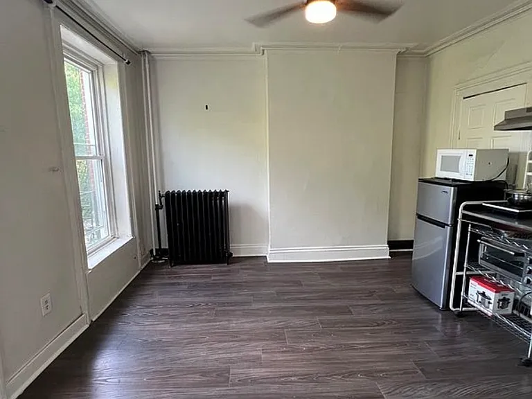 735 Hancock St #3 — Photo 6