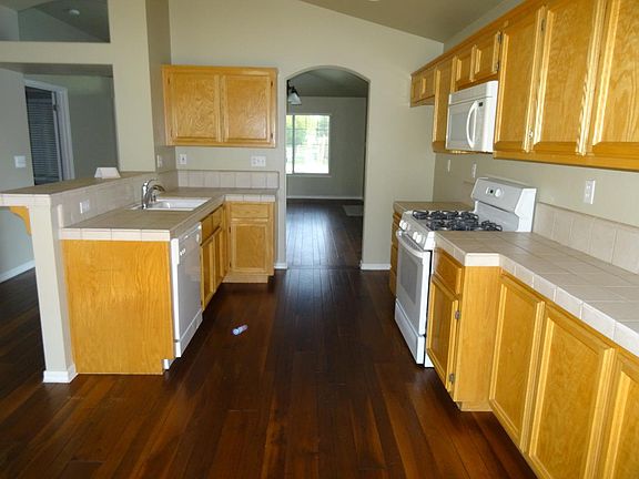 5th image of 648 Arabesque Cir