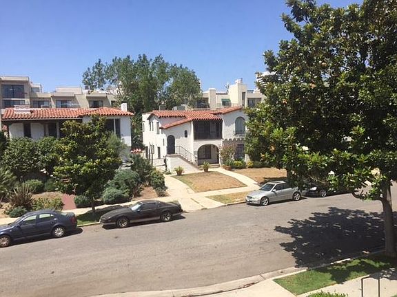 2nd image of 1852 Kelton Ave #5