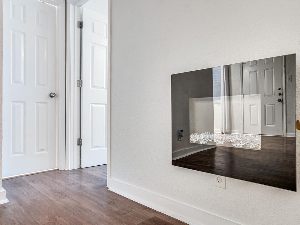 1st image of 4927 San Jacinto St APT 103