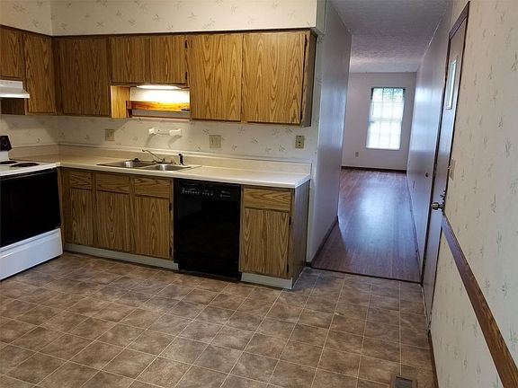4th image of 3795 Zephyr Pl
