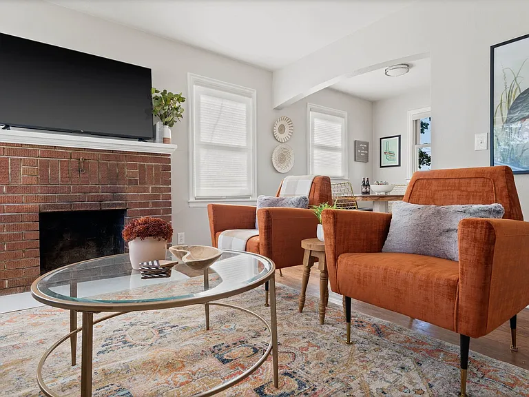 4207 N Normandie St — Photo 13
