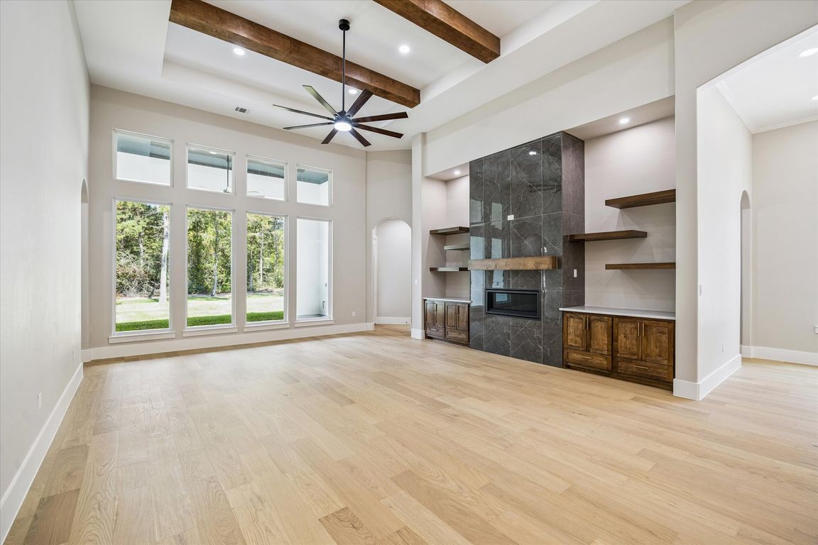 next background image