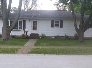 401 W Lake St, Pana, IL 62557