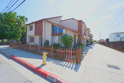 429 S New Ave #5 Photo 1