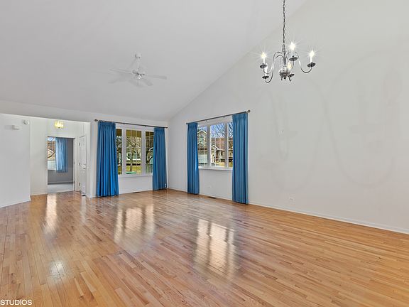 2nd image of 11533 Lake Shore Dr