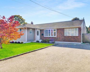 76 Miller Avenue, North Babylon, NY, 11703
