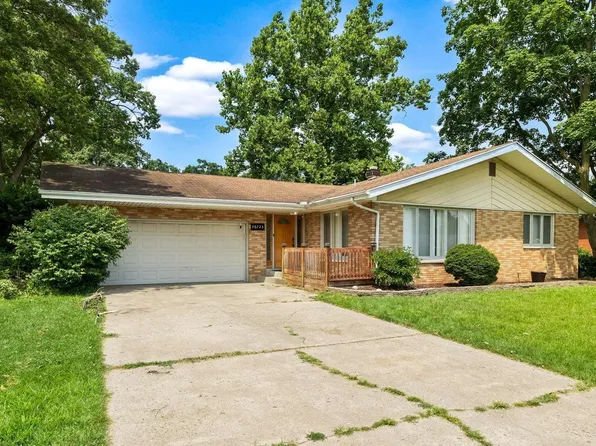 50725 Mayfair Dr, South Bend, IN 46637