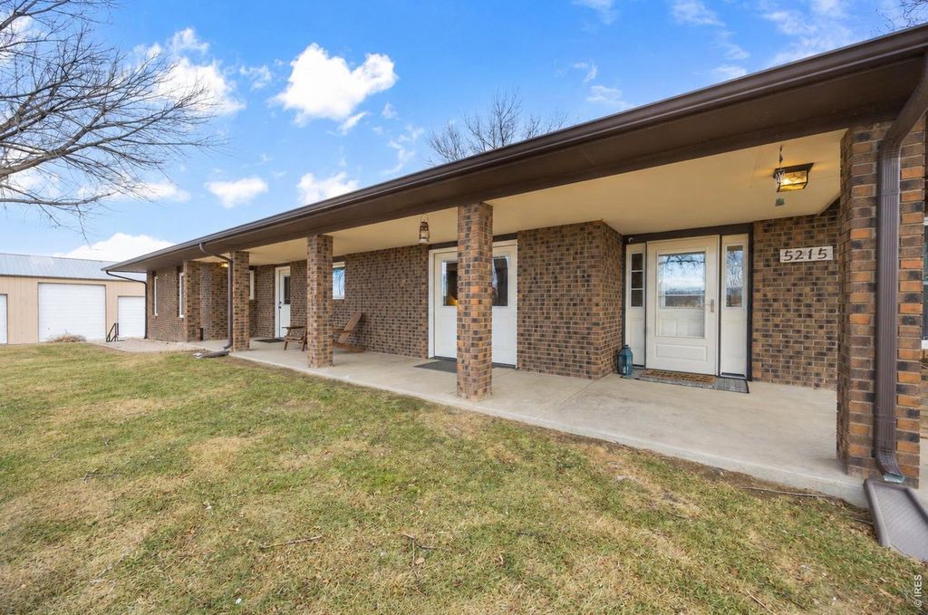 5215 E County Road 16