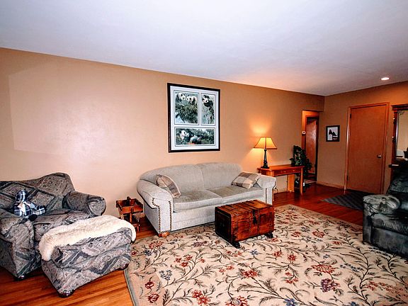 5th image of 1021 Jefferson Pl