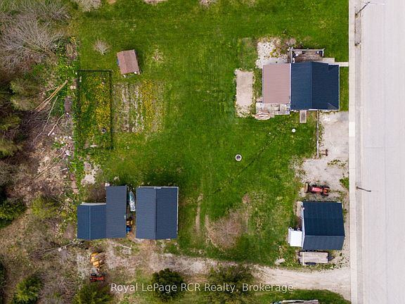 3rd image of 181 Council Rd