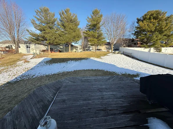 1409 Waldorf Blvd, Madison, WI 53719