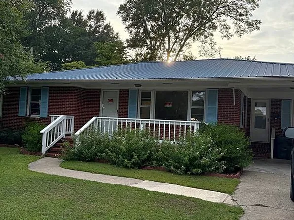 501 N Chestnut St, Mount Olive, NC 28365