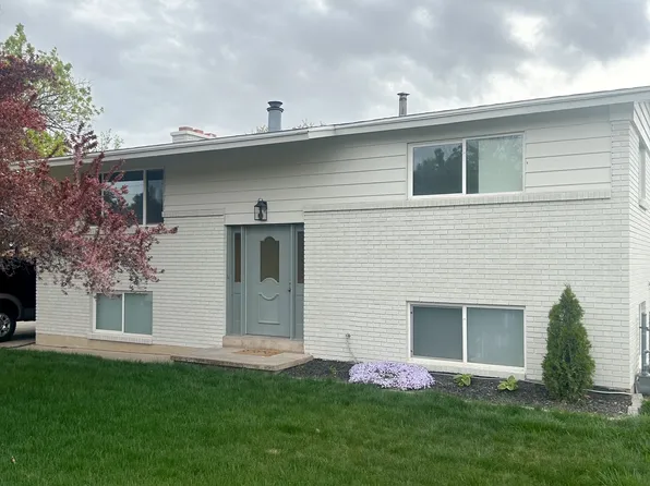 (undisclosed Address), Clearfield, UT 84015