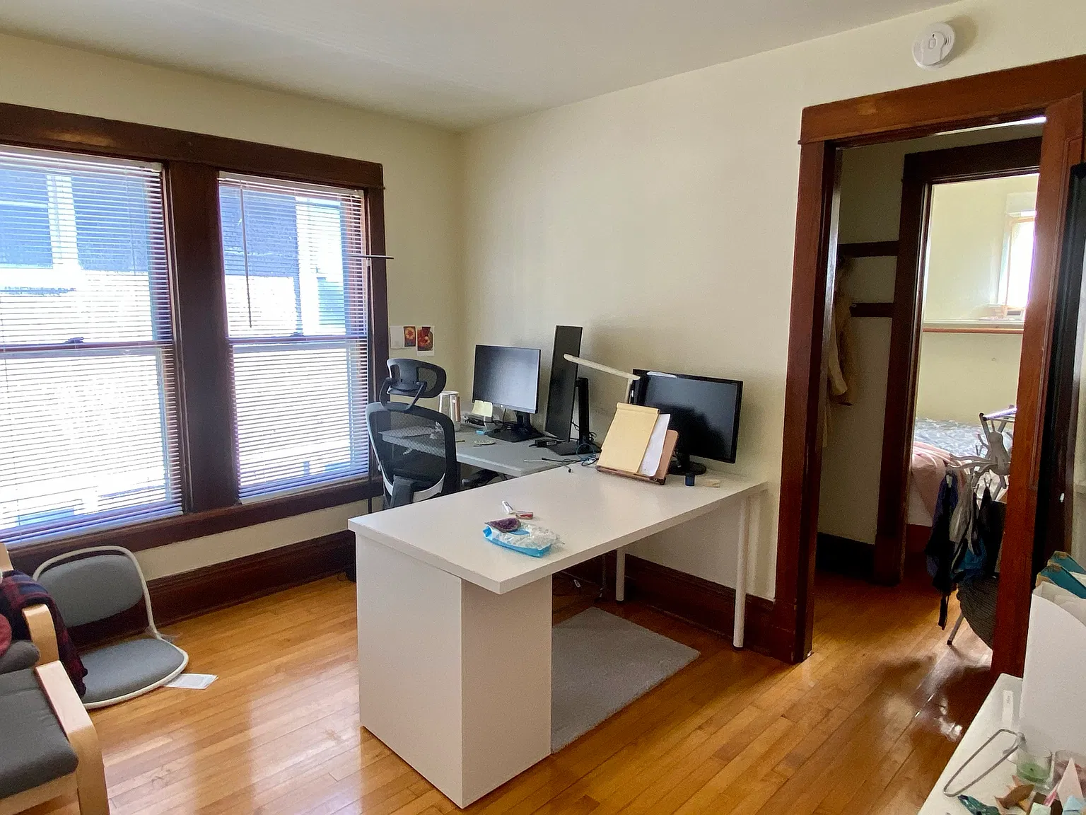 3 bed, 1.0 bath, 1168 sqft, $1,975 — Photo 3