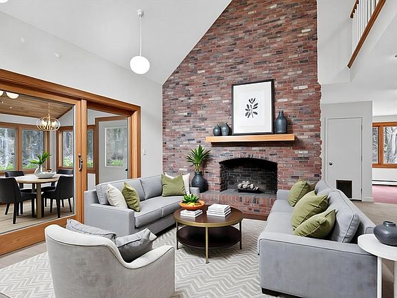 5th image of 565 Langen Rd