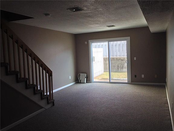5th image of 33 Dale Ave APT H