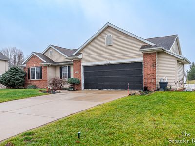 5880 Hickory Ridge Dr SW, Wyoming, MI, 49418