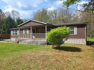 40 Holiday Acres Ln, Vowinckel, PA 16260