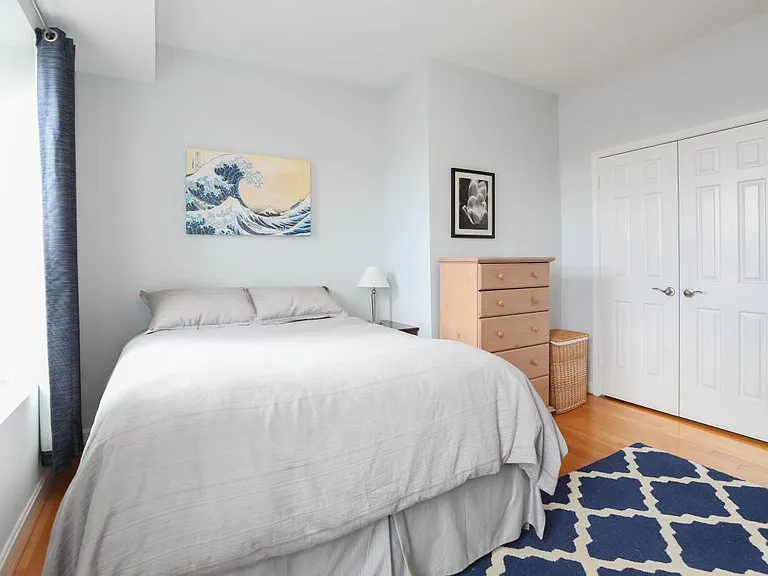 1822 Vernon St NW #302 — Photo 11