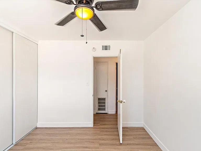 7757 La Mesa Way — Photo 12