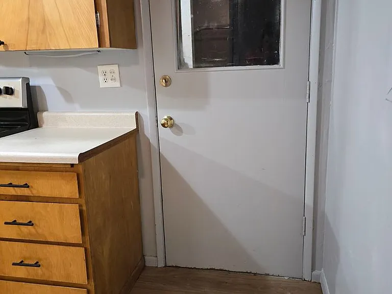 2814 Callahan Dr — Photo 18