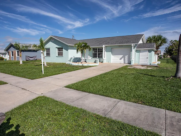 13272 Ebony Ave — Photo 4