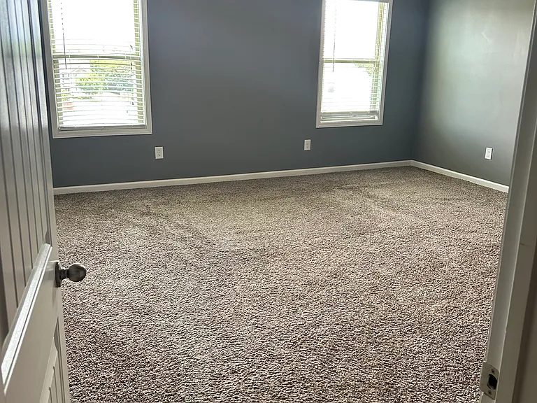 327 Lost Lake Dr — Photo 14