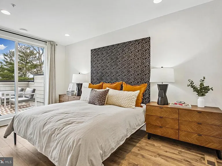 7333 Blade Dr — Photo 18