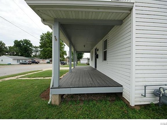 3rd image of 221 N Olive St