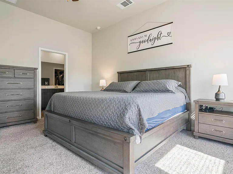 10310 Mager Ln — Photo 15