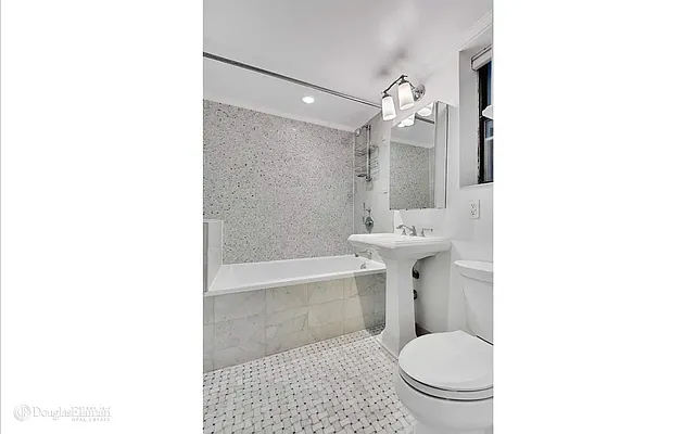 Rented by Douglas Elliman | media 15