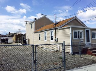 102 East 6th Road, Broad Channel, NY 11693