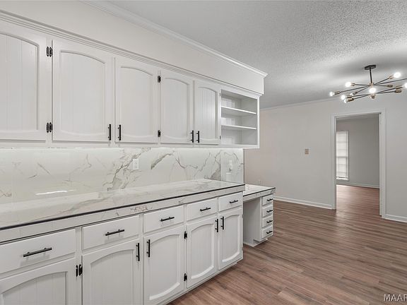 5th image of 3643 Fernway Dr