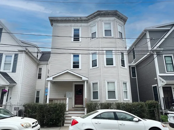 22 Newport St, Dorchester, MA 02125