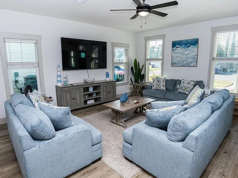 22524 Lakeview Dr — Photo 17