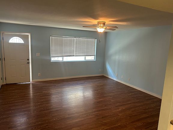 5th image of 3717 S Dennis Dr
