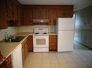 12 Fairview Ave #W, Dudley, MA 01571