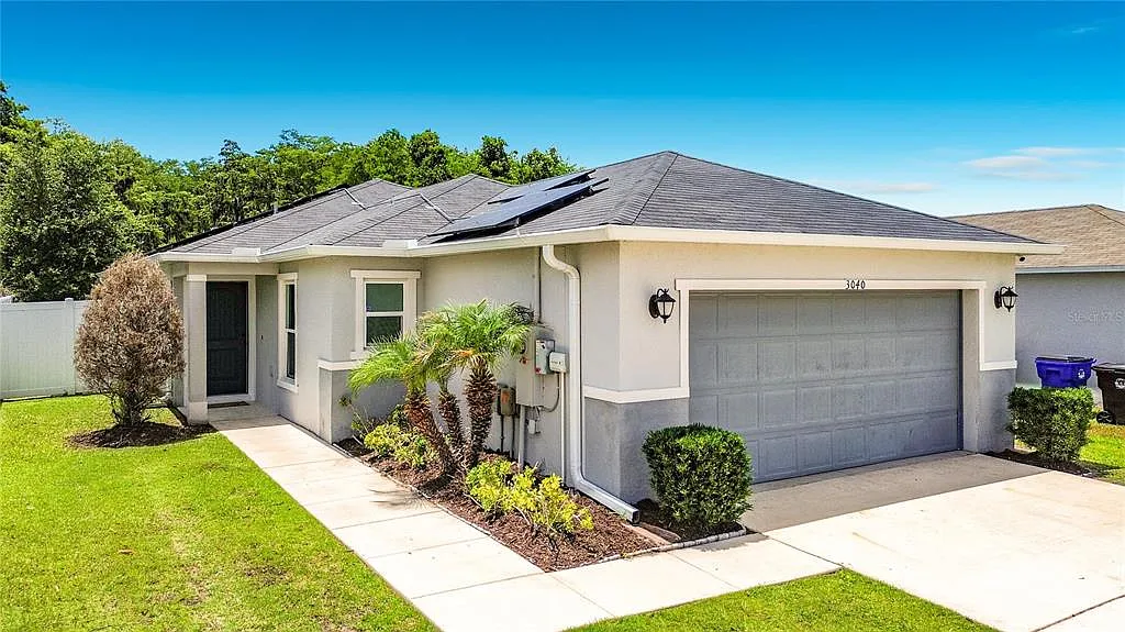 3 bed, 2.0 bath, 1552 sqft, $2,250 — Photo 1