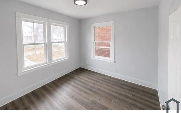 4th image of 2931 Calvert St #1