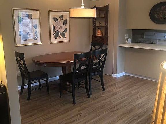 5th image of 1855 Aspenwood Ct APT B3