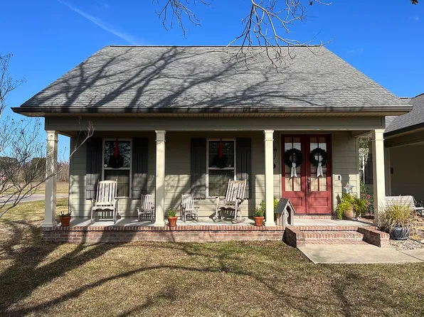 226 Quebedeaux St, Arnaudville, LA 70512
