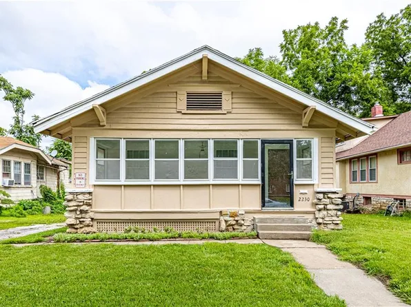 2230 E Gregory Blvd, Kansas City, MO 64132