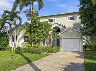 314 10th Ave, Indian Rocks Beach, FL 33785