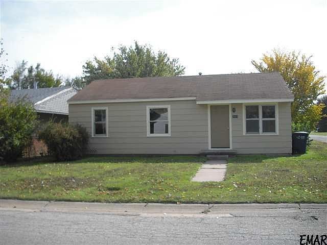 1st image of 2801 E Eucalyptus Ave