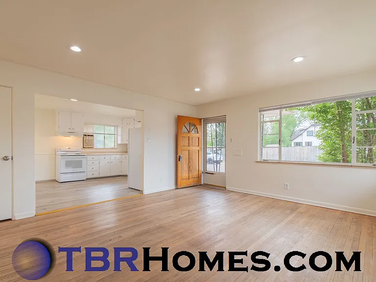6895 W 46th Pl — Photo 2