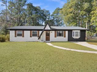 351 Queens Way, Ellabell, GA 31308
