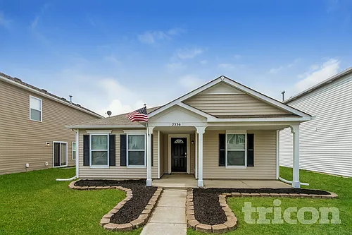 2336 Blackthorn Dr Photo 1