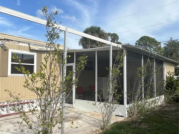 5911 Peony Rd, Venice, FL 34293