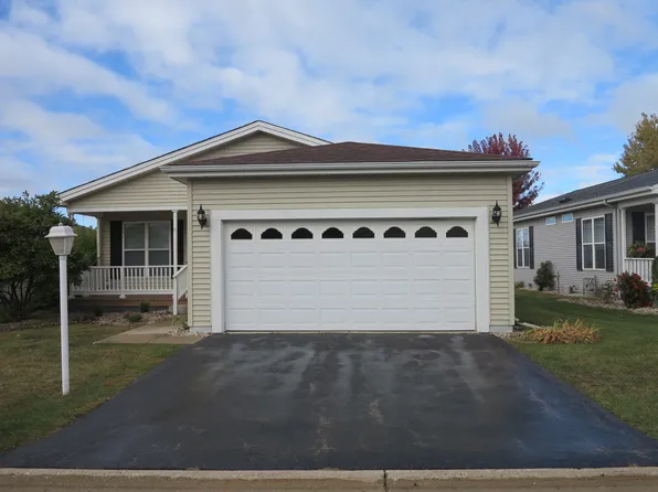 2814 Gateway Cir, Grayslake, IL 60030